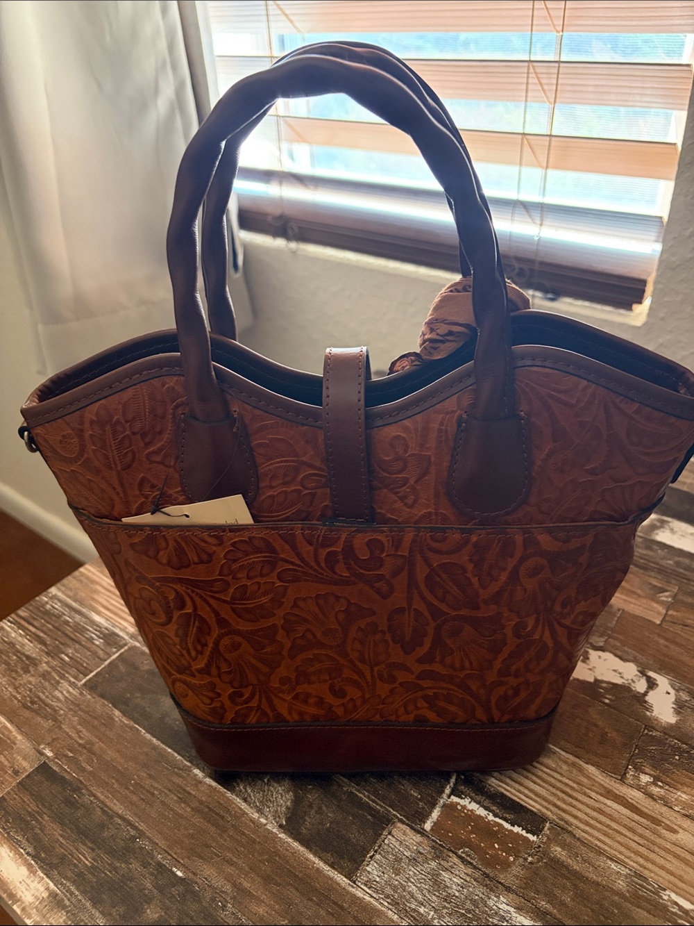 Patricia Nash Mina Tooled Leather Satchel Bucket Bag & Scarf - Picture 2 of 16